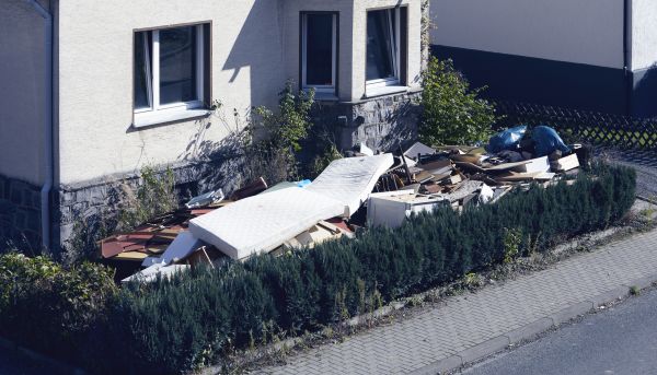 Yard Junk Removal in Falls Church